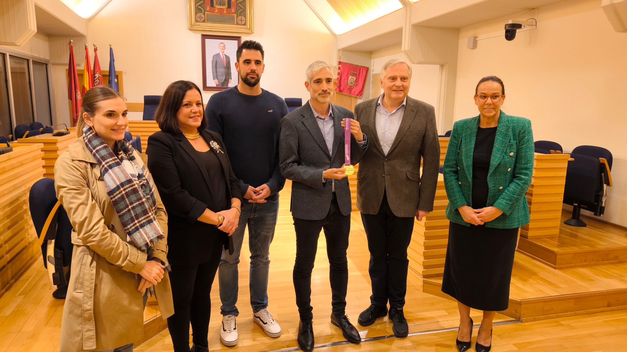El Excmo. Ayuntamiento de Ciudad Real recibe oficialmente a Rafael Noguera como campeón del Mundo de Maratón M45 por equipos